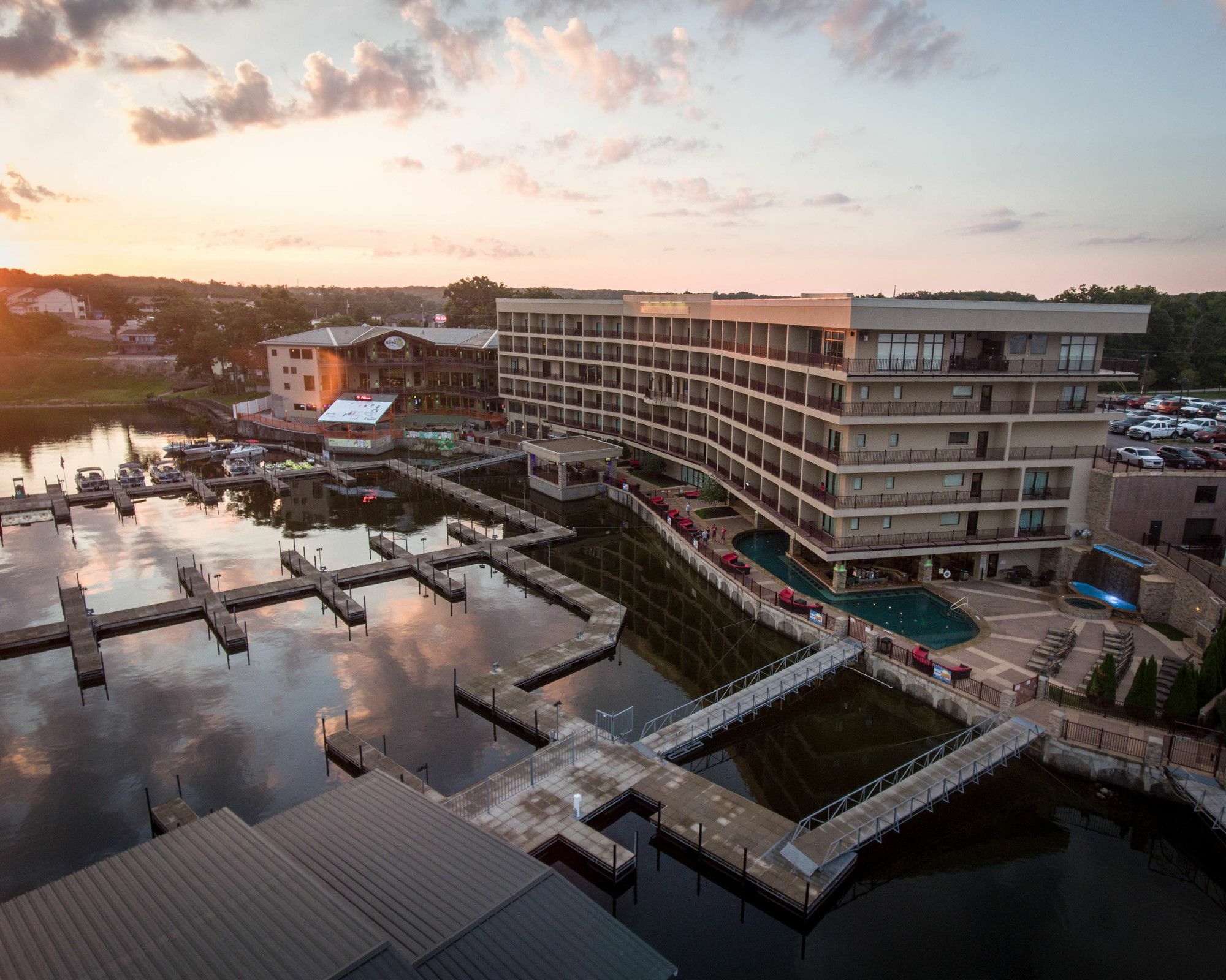 Camden On The Lake Resort Lake Ozark Exterior foto